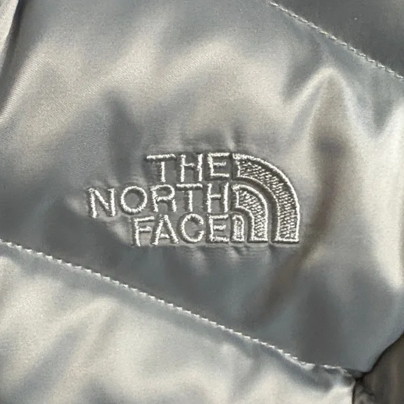 The North Face Women's Gray Vest 550 - Picture 3 of 7